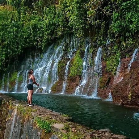 Waterfalls-Tour, Scooter-Rental & Hostal El Pacifico Juayúa Exterior foto